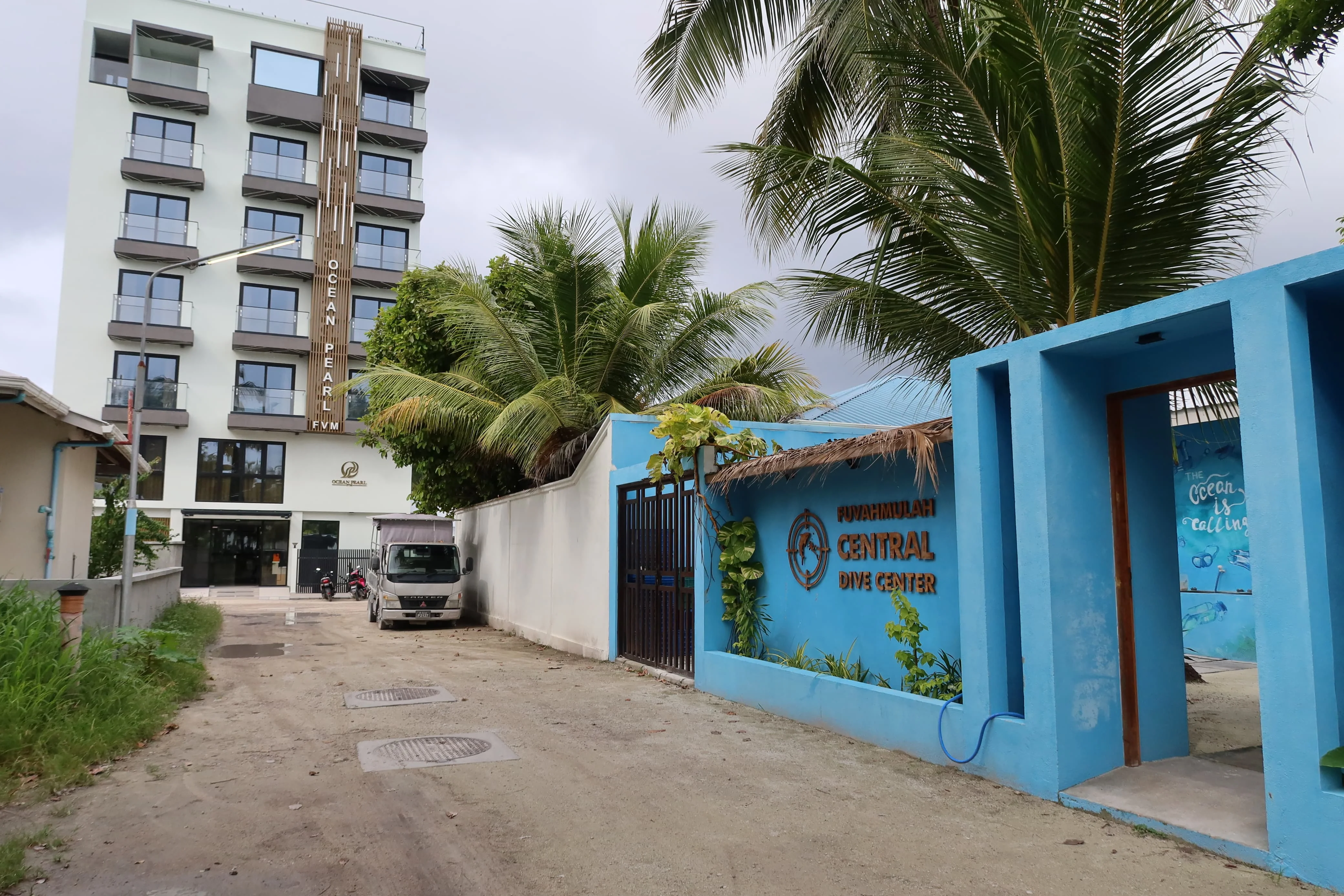 FUVAHMULAH CENTRAL DIVE CENTER