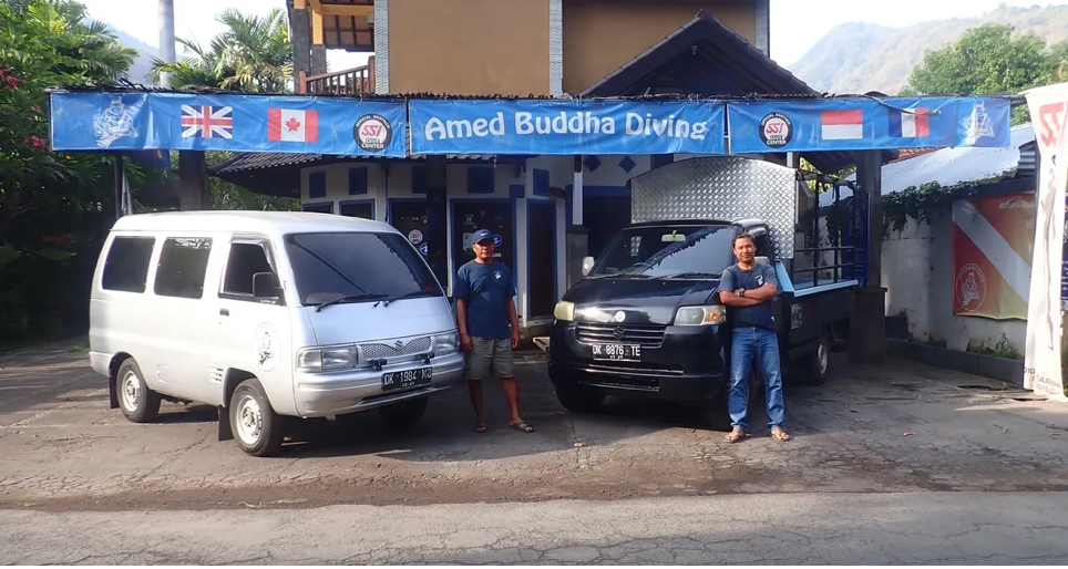 Amed buddha diving